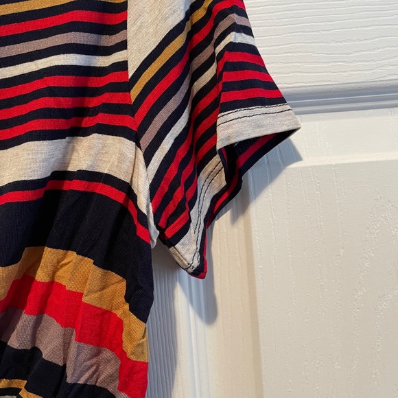 SOLD Gaze striped crop top - Picture 5 of 8